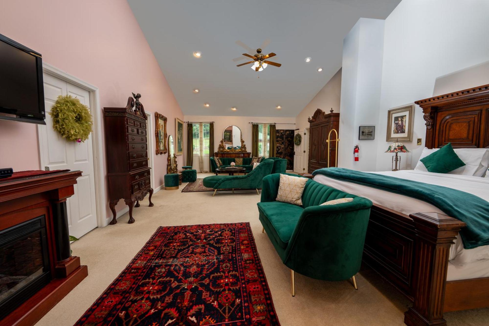 Stone Manor Boutique Inn Britain Экстерьер фото