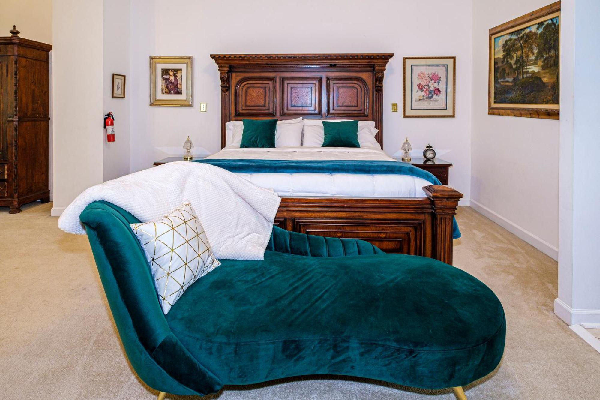Stone Manor Boutique Inn Britain Экстерьер фото